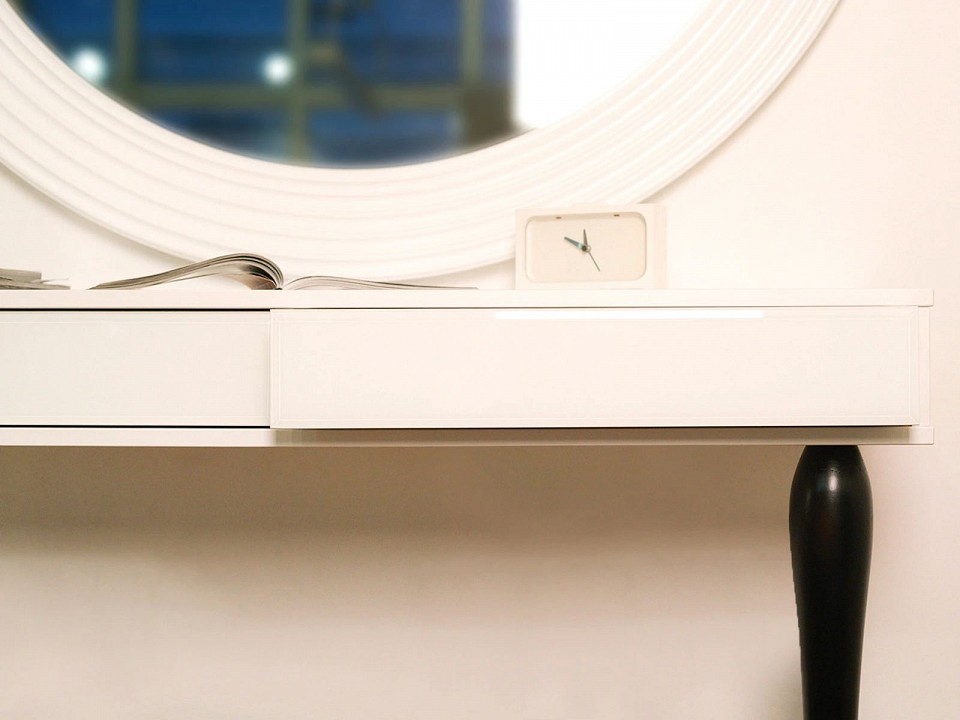 Стол туалетный Cloud