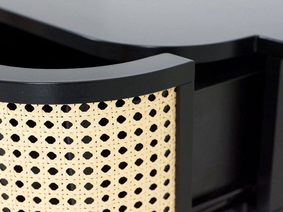 Тумбочка Male