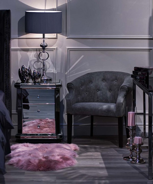 Тумбочка KFC882