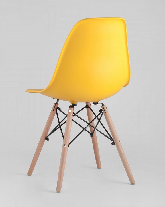 Набор из 4 стульев Eames