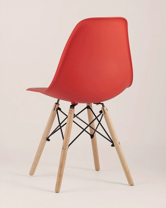 Набор из 4 стульев Eames Набор из 4 стульев Eames