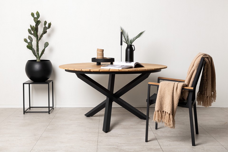 Стол обеденный Timra