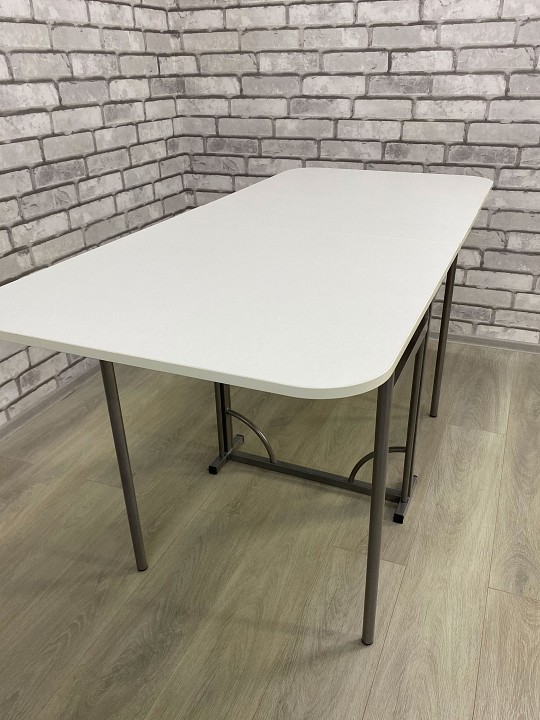 Стол обеденный Искра