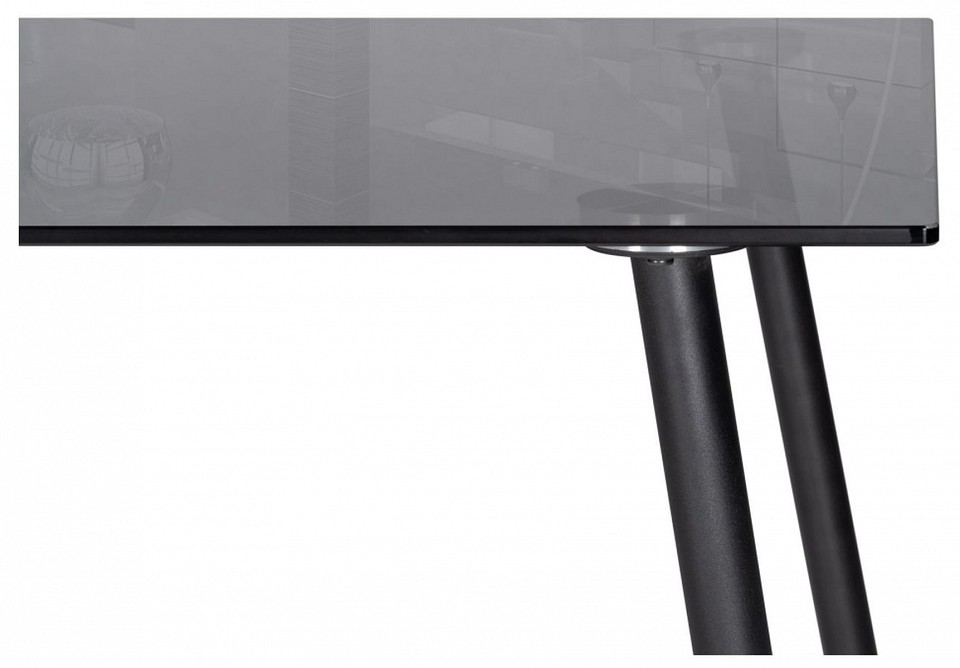 Стол обеденный Smoke